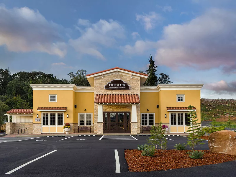 Napa Bangunan Restoran Logam Ngganti Konstruksi Restoran Tradisional?