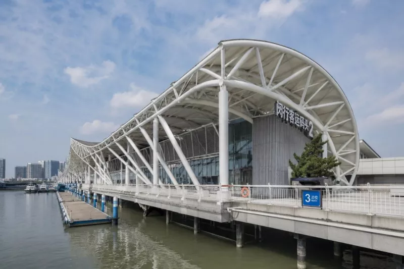 Pangembangan lan Evolusi Konstruksi Terminal Kapal Pesiar Struktur Baja
