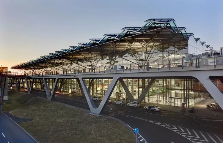 Terminal Baja EPC Pendukung Bandara