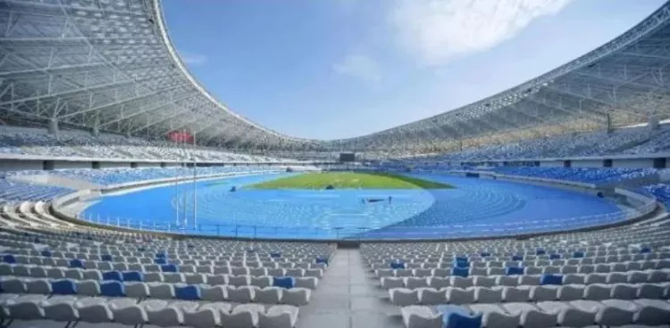 Stadion Pusat Olahraga Desain Baja
