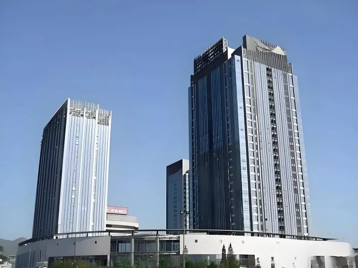 Rangka Baja Bracing Gedung Dhuwur